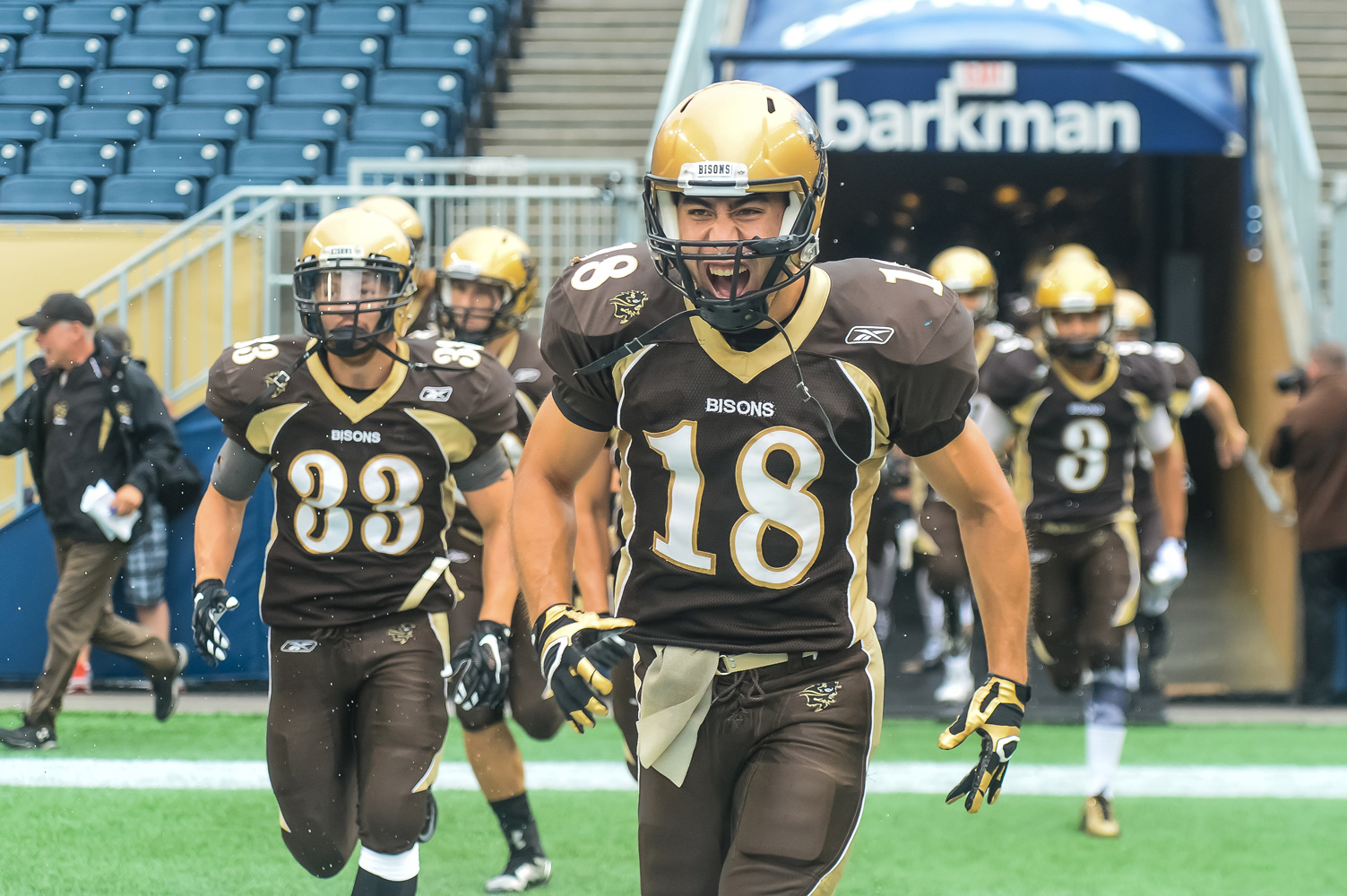 Thunderbirds edge out Bisons in a thriller