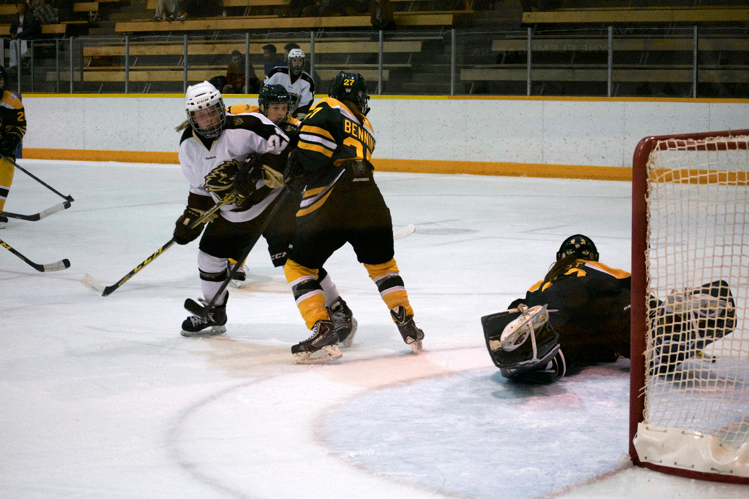 Bisons face familiar foes