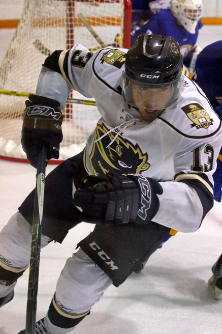 Sports_Bisons Mens Hockey_photo by Megan Colwell_web