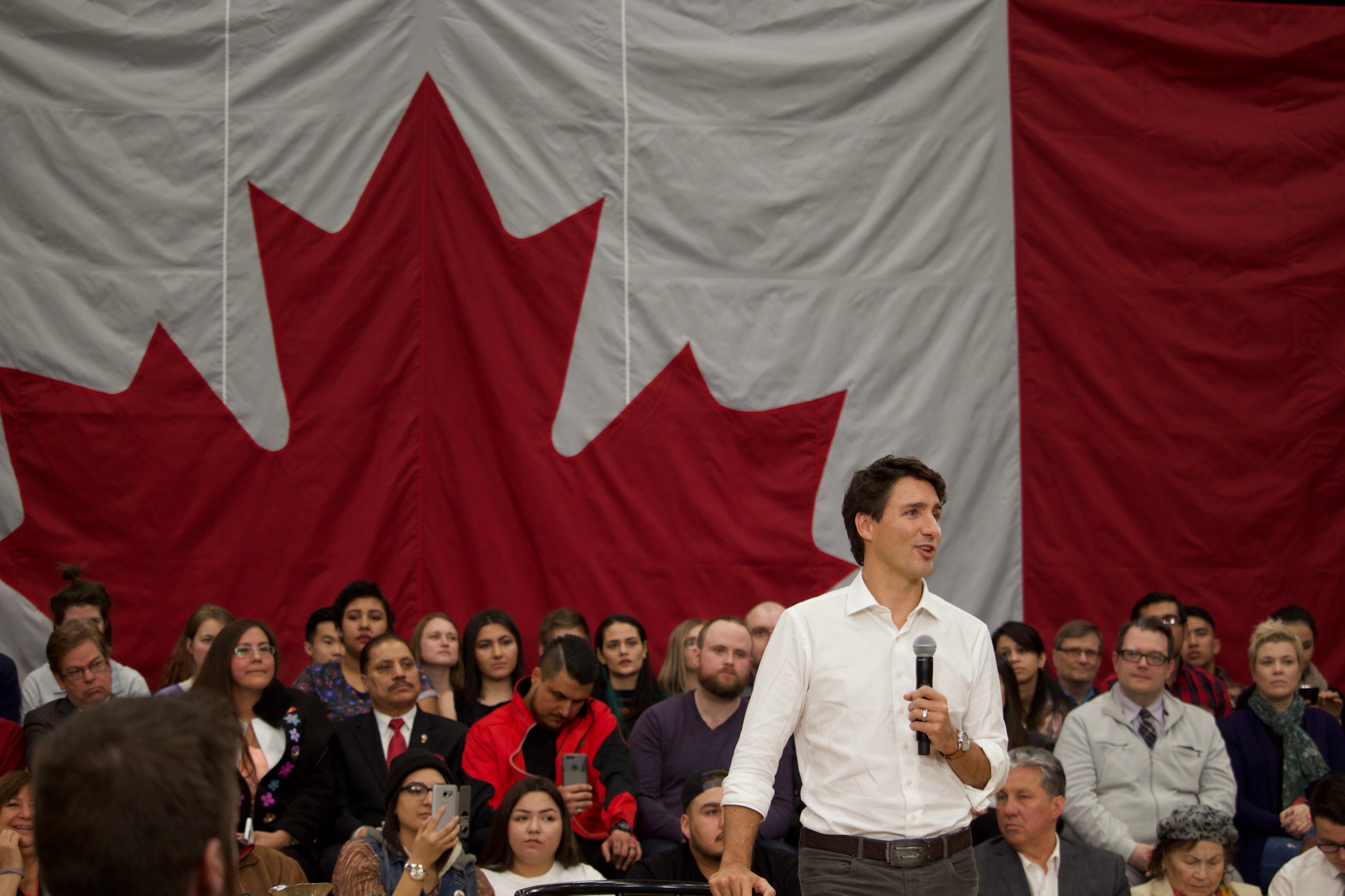 Photo of Justin Trudeau speaking at the University of Winnipeg.