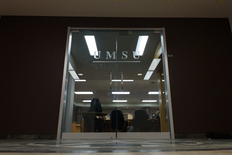 Editorial_What the new UMSU executives need to do_photo by Miguel Yetman_web Photo of UMSU council chambers.