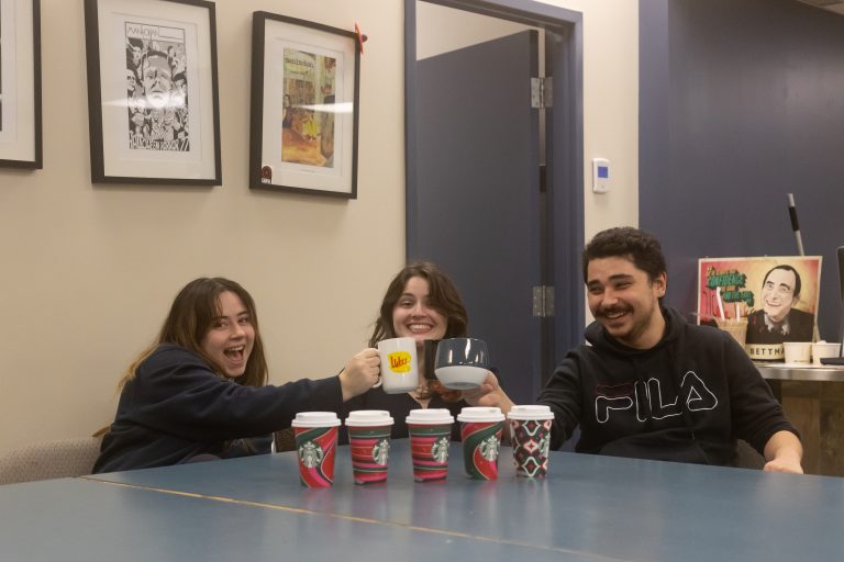 ’Toban staff try the new Starbucks holiday drinks