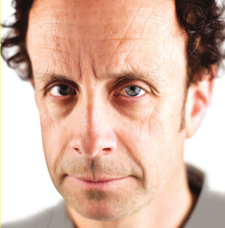 Canadian comedian set to make directorial debut