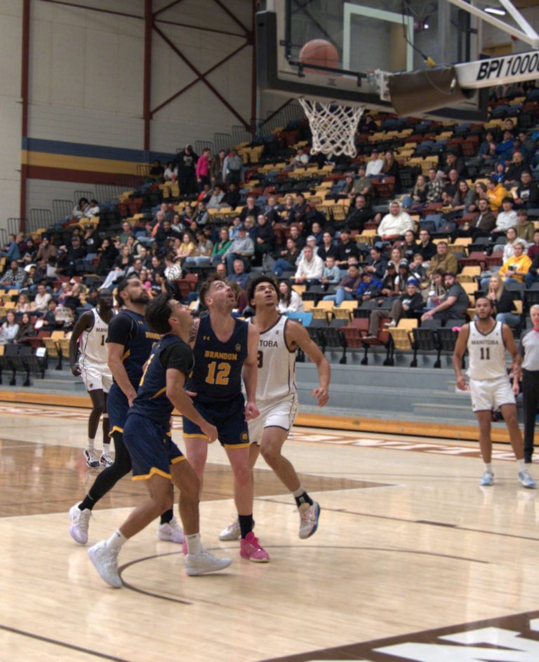 Bisons men’s basketball team stays competitive