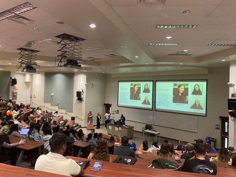 Fall orientation welcomes new grad students